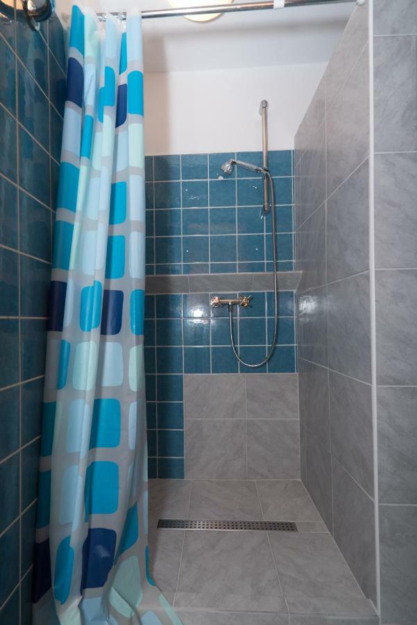 Hotel-Restaurant Johanniskreuz Trippstadt エクステリア 写真
